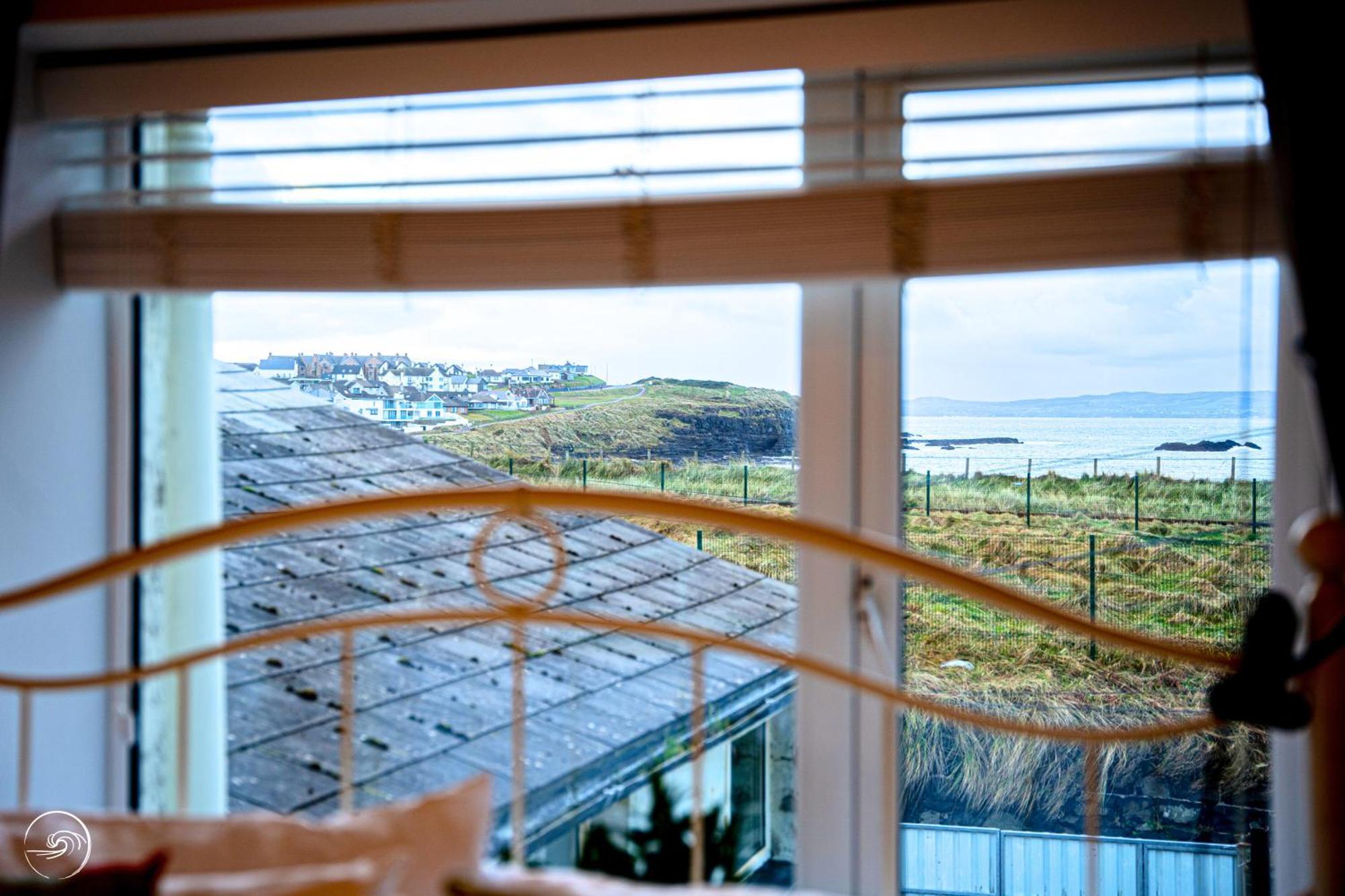 5 West Beach - Portrush By The Sea Bagian luar foto